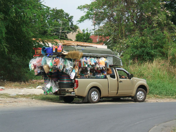 A mobile convenient store