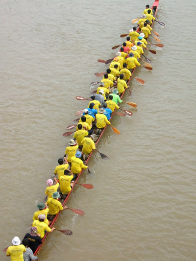 Practicing boat racing on Nan river in Ban, Thailand
